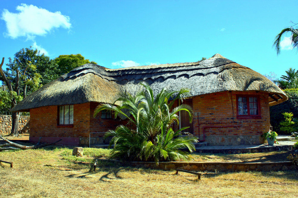 Entabeni Lodge Bulawayo Buitenkant foto