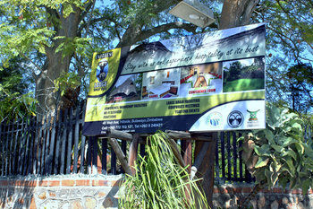 Entabeni Lodge Bulawayo Buitenkant foto